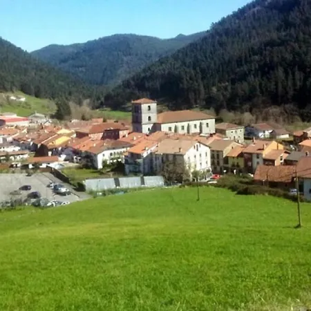 Apartment Vivienda Turistica Arangiz Etxea Aulestia